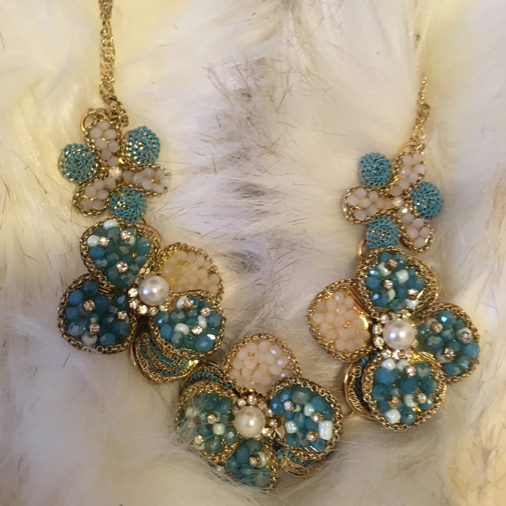 Necklace cara New York